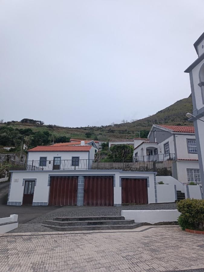 Alojamento Local M&I Lajes das Flores Esterno foto