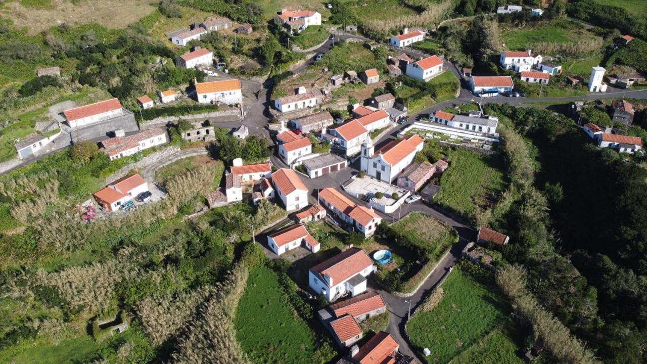 Alojamento Local M&I Lajes das Flores Esterno foto
